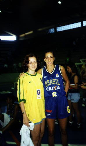 adri.jpg (22634 bytes)