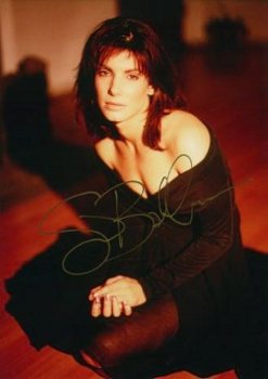 sandra.jpg (13874 bytes)